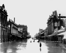 Load image into Gallery viewer, Brisbane flood of 1893: Queen St